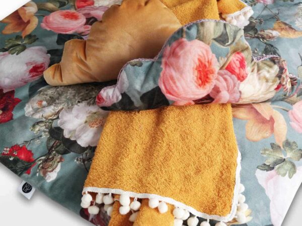 Vierkant boxkleed velvet flowers
