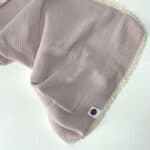 detail hydrofiele doek oude roze met kant