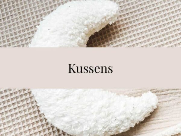 Decoratieve kussens voor de babykamer en kinderkamer